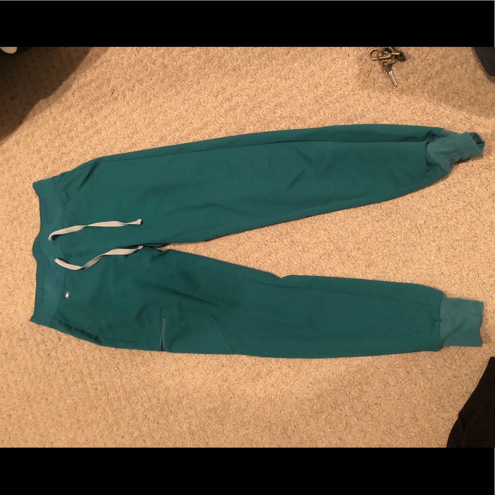 Figs Hunter Green XS Zamora